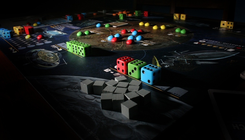 game salute alien frontiers